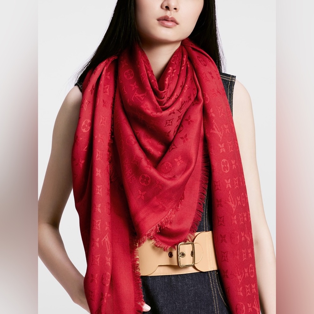 Louis Vuitton classic monogram shawl